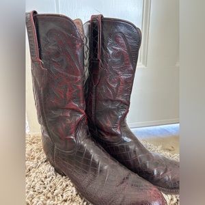 Vintage Lucchese MADE IN USA blood red alligator cowboy boots